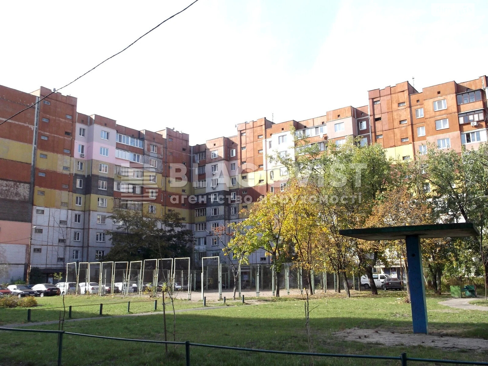 Продажа двухкомнатной квартиры в Киеве, на просп. Червоной Калины 12, район Троещина фото 1 Продажа двухкомнатной квартиры в Киеве, на просп. Червоной Калины 12, район Троещина фото 1