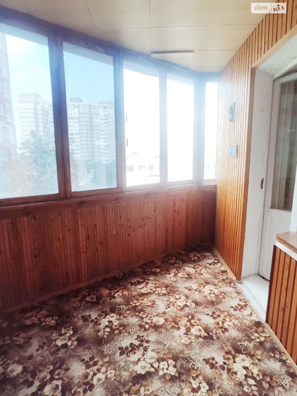 Продажа трехкомнатной квартиры в Киеве, на просп. Червоной Калины 69, район Троещина фото 1 Продажа трехкомнатной квартиры в Киеве, на просп. Червоной Калины 69, район Троещина фото 1