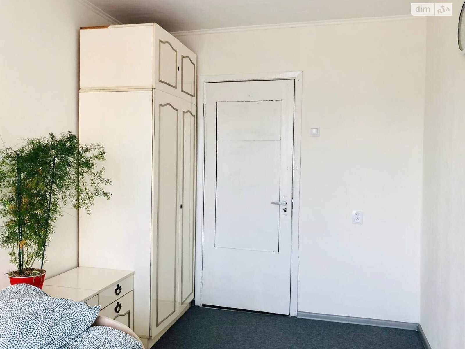 Продажа трехкомнатной квартиры в Киеве, на просп. Червоной Калины 81/11, район Троещина фото 1