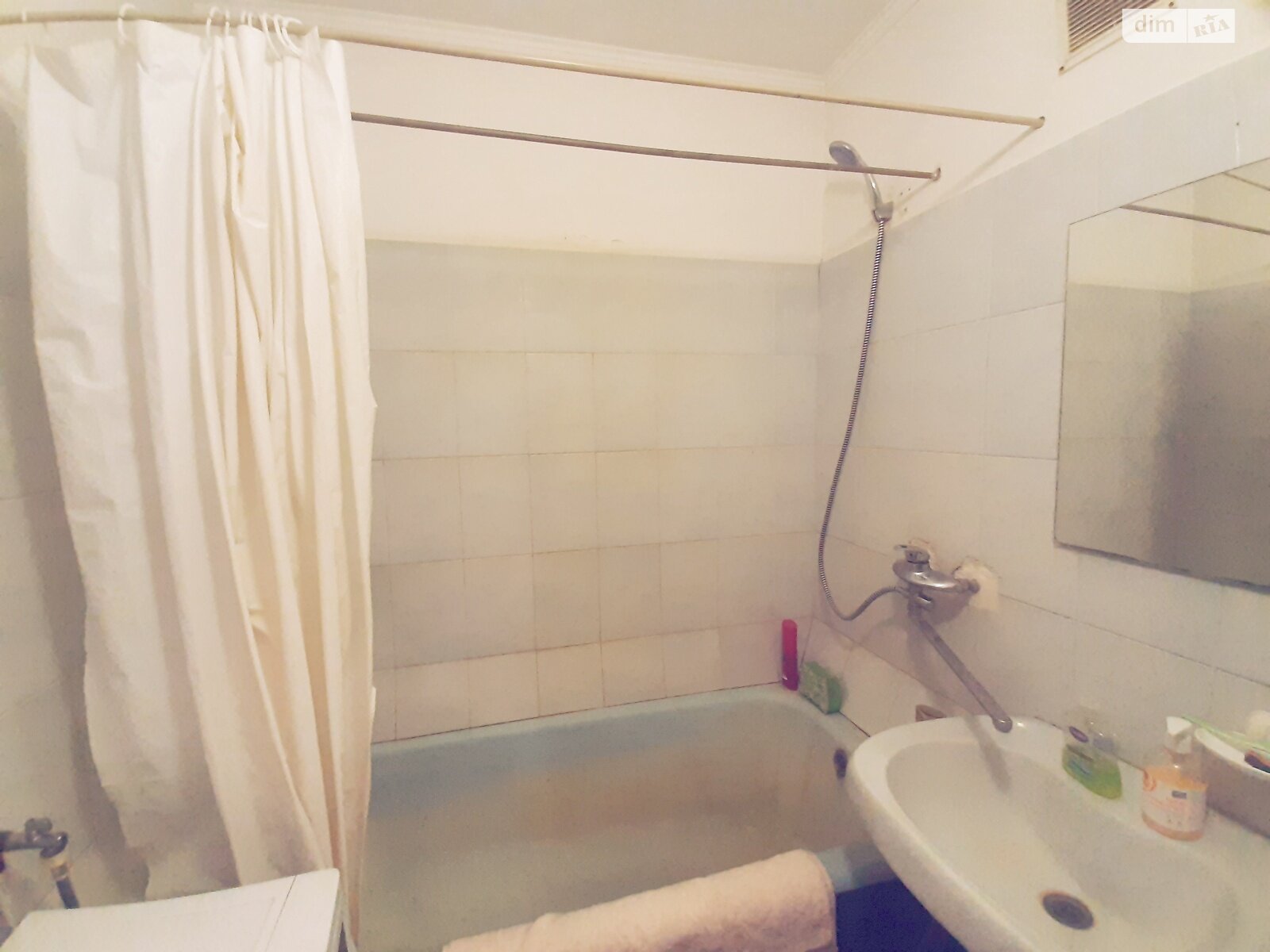 Продажа трехкомнатной квартиры в Киеве, на просп. Червоной Калины 81/11, район Троещина фото 1