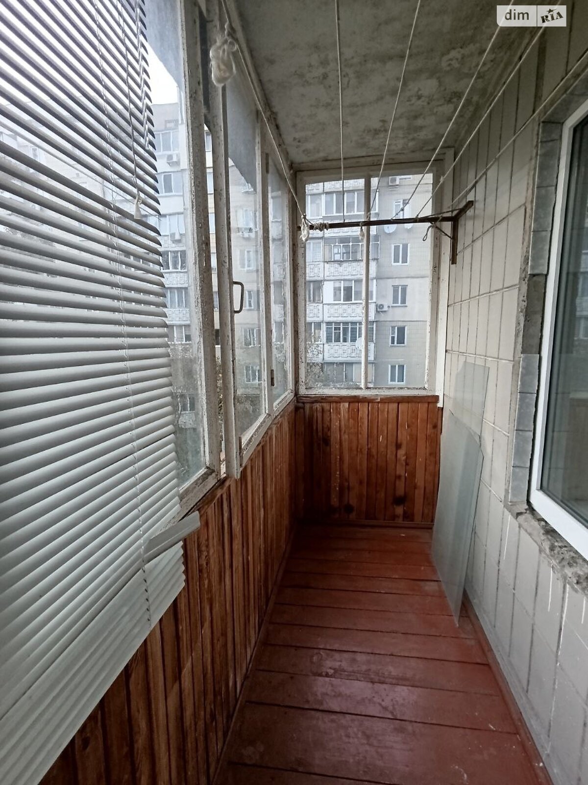 Продажа трехкомнатной квартиры в Киеве, на просп. Червоной Калины 37, район Троещина фото 1