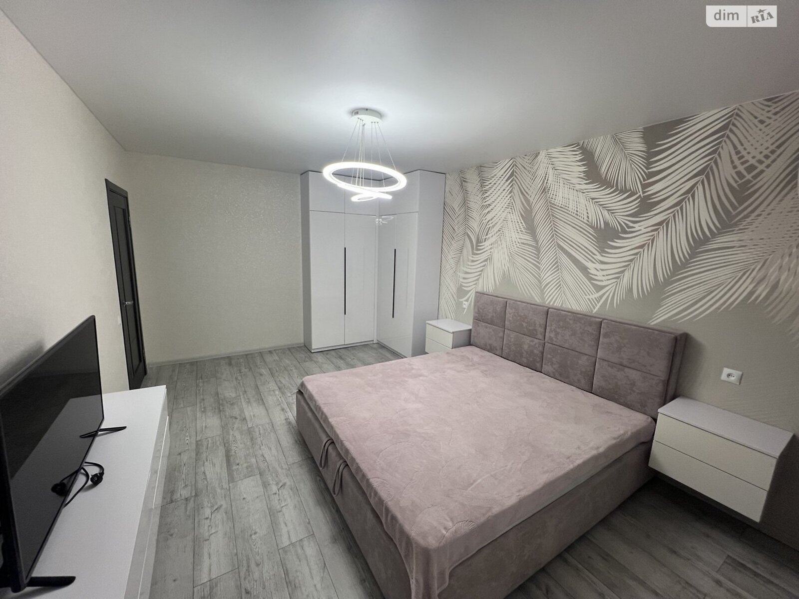 Продажа трехкомнатной квартиры в Киеве, на просп. Червоной Калины 38/10, район Деснянский фото 1