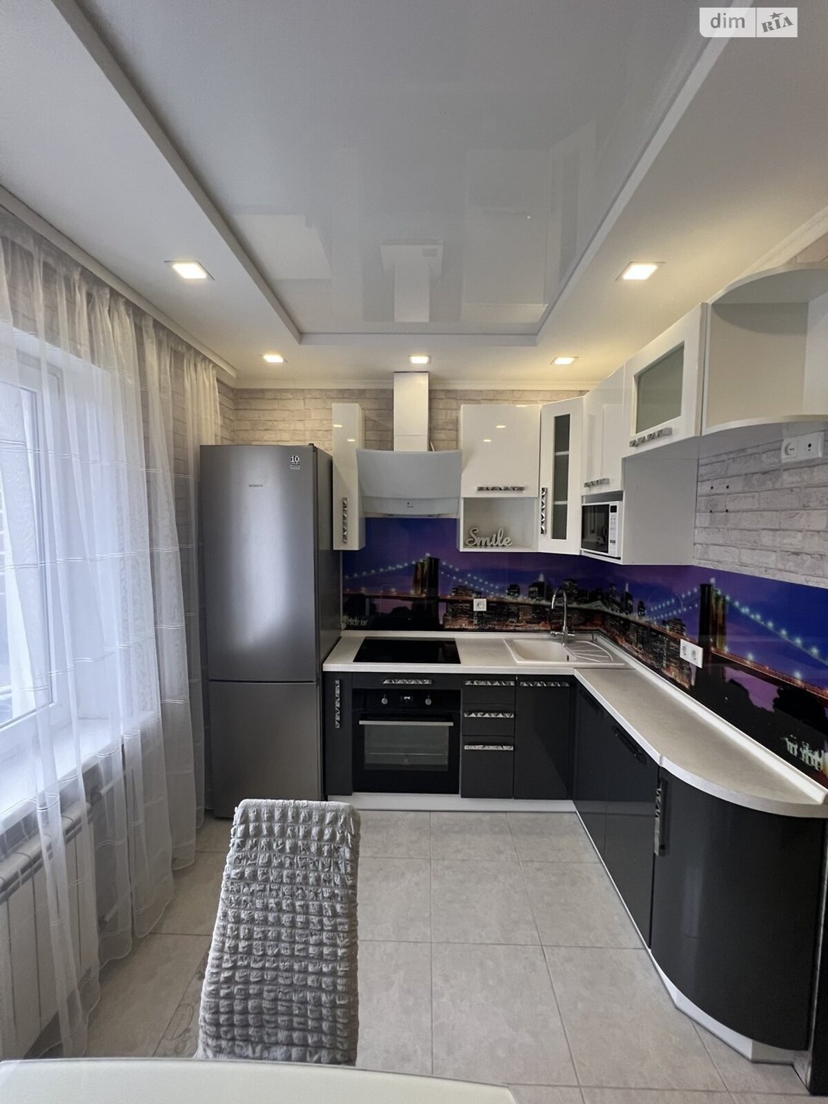 Продажа трехкомнатной квартиры в Киеве, на просп. Червоной Калины 38/10, район Деснянский фото 1