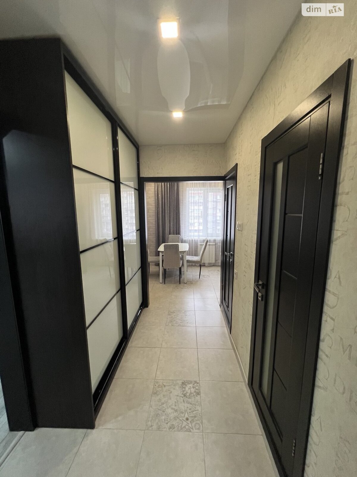 Продажа трехкомнатной квартиры в Киеве, на просп. Червоной Калины 38/10, район Деснянский фото 1