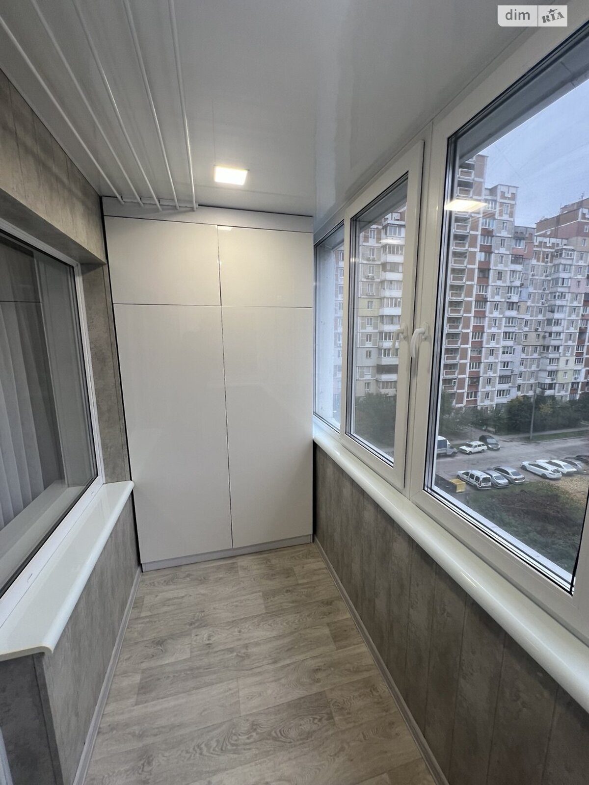 Продажа трехкомнатной квартиры в Киеве, на просп. Червоной Калины 38/10, район Деснянский фото 1