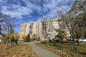 Продажа однокомнатной квартиры в Киеве, на просп. Червоной Калины 38/10, район Троещина фото 2