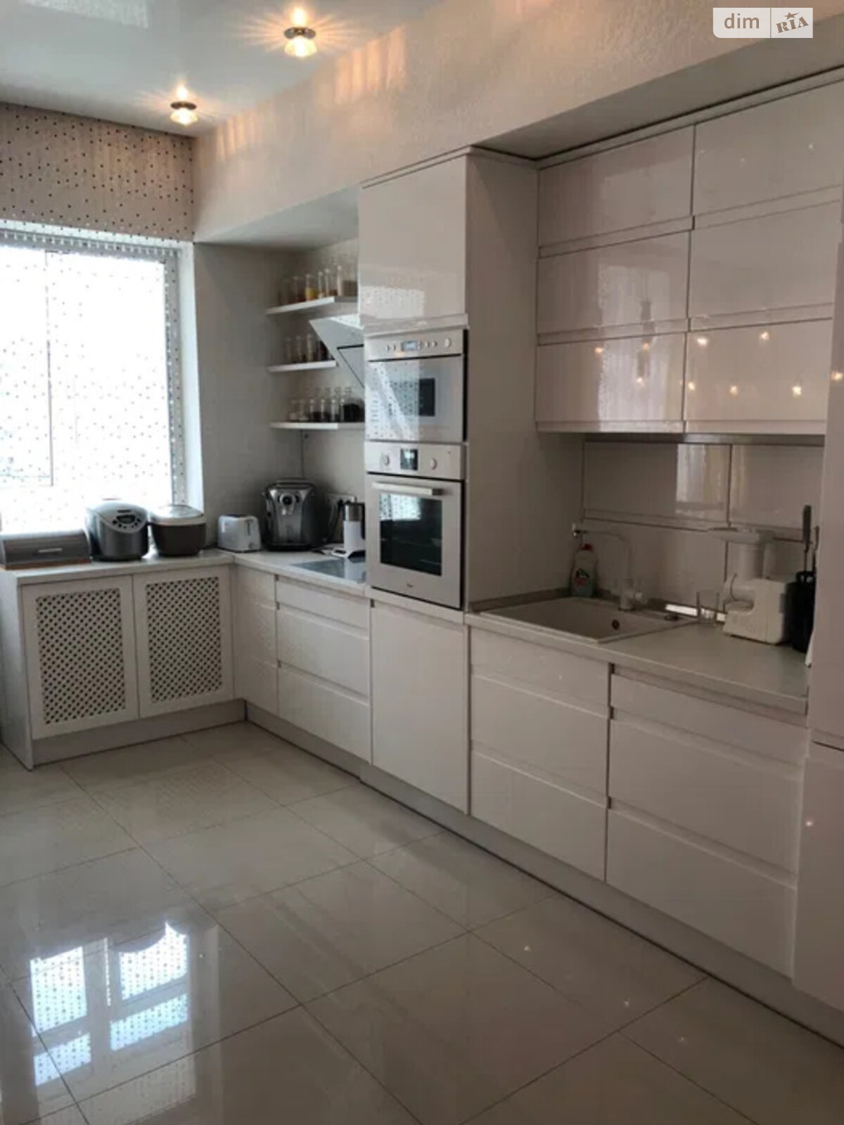 Продаж трикімнатної квартири в Києві, на вул. Градинська 7, район Троєщина фото 1 Продаж трикімнатної квартири в Києві, на вул. Градинська 7, район Троєщина фото 1