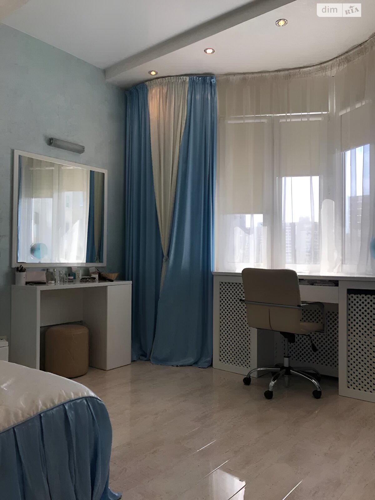 Продаж трикімнатної квартири в Києві, на вул. Градинська 7, район Троєщина фото 1 Продаж трикімнатної квартири в Києві, на вул. Градинська 7, район Троєщина фото 1