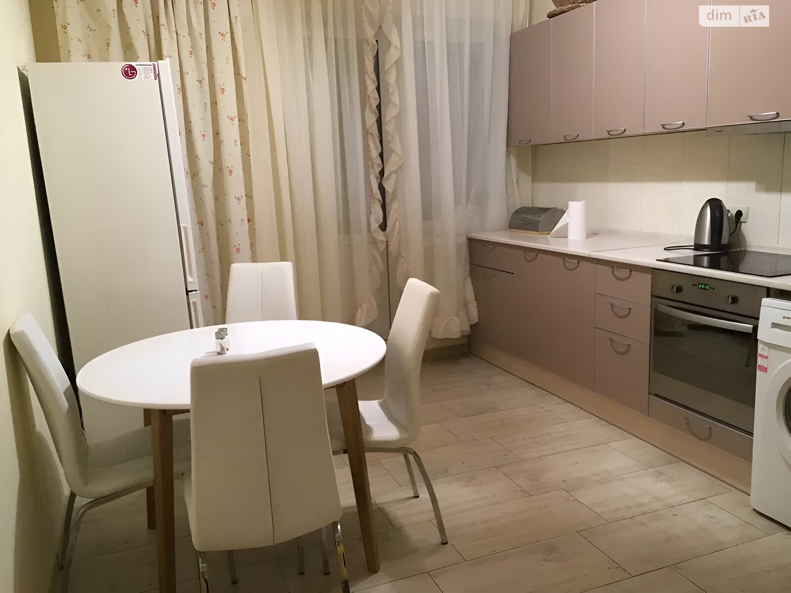 Продаж трикімнатної квартири в Києві, на вул. Градинська 9, район Троєщина фото 1 Продаж трикімнатної квартири в Києві, на вул. Градинська 9, район Троєщина фото 1