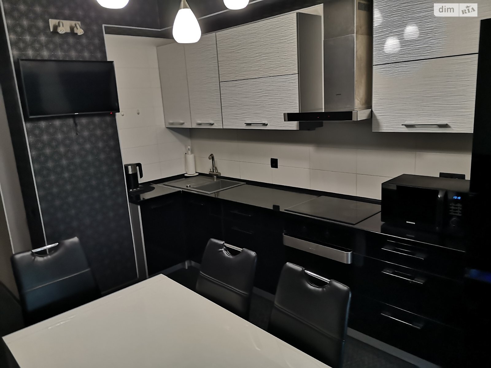 Продажа трехкомнатной квартиры в Киеве, на ул. Градинская 5, район Троещина фото 1 Продажа трехкомнатной квартиры в Киеве, на ул. Градинская 5, район Троещина фото 1