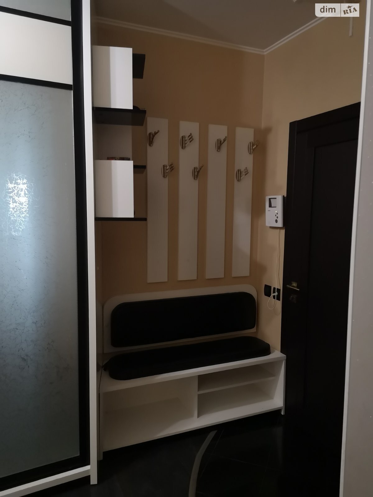 Продажа трехкомнатной квартиры в Киеве, на ул. Градинская 5, район Троещина фото 1 Продажа трехкомнатной квартиры в Киеве, на ул. Градинская 5, район Троещина фото 1