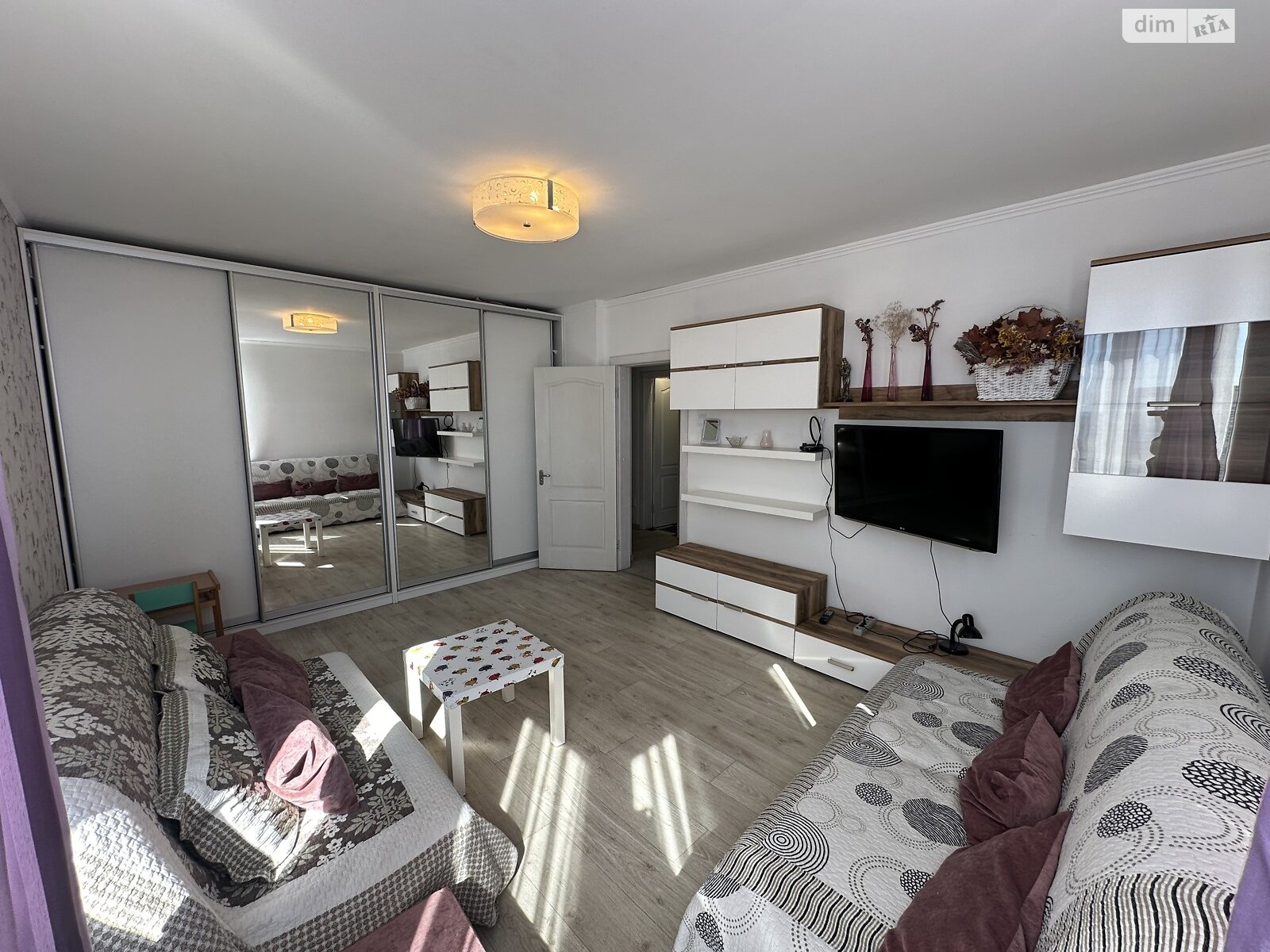 Продаж однокімнатної квартири в Києві, на вул. Градинська 9, район Троєщина фото 1 Продаж однокімнатної квартири в Києві, на вул. Градинська 9, район Троєщина фото 1