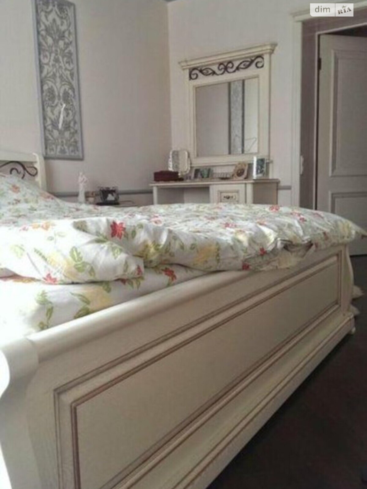 Продаж трикімнатної квартири в Києві, на просп. Червоної Калини 95Б, район Троєщина фото 1 Продаж трикімнатної квартири в Києві, на просп. Червоної Калини 95Б, район Троєщина фото 1