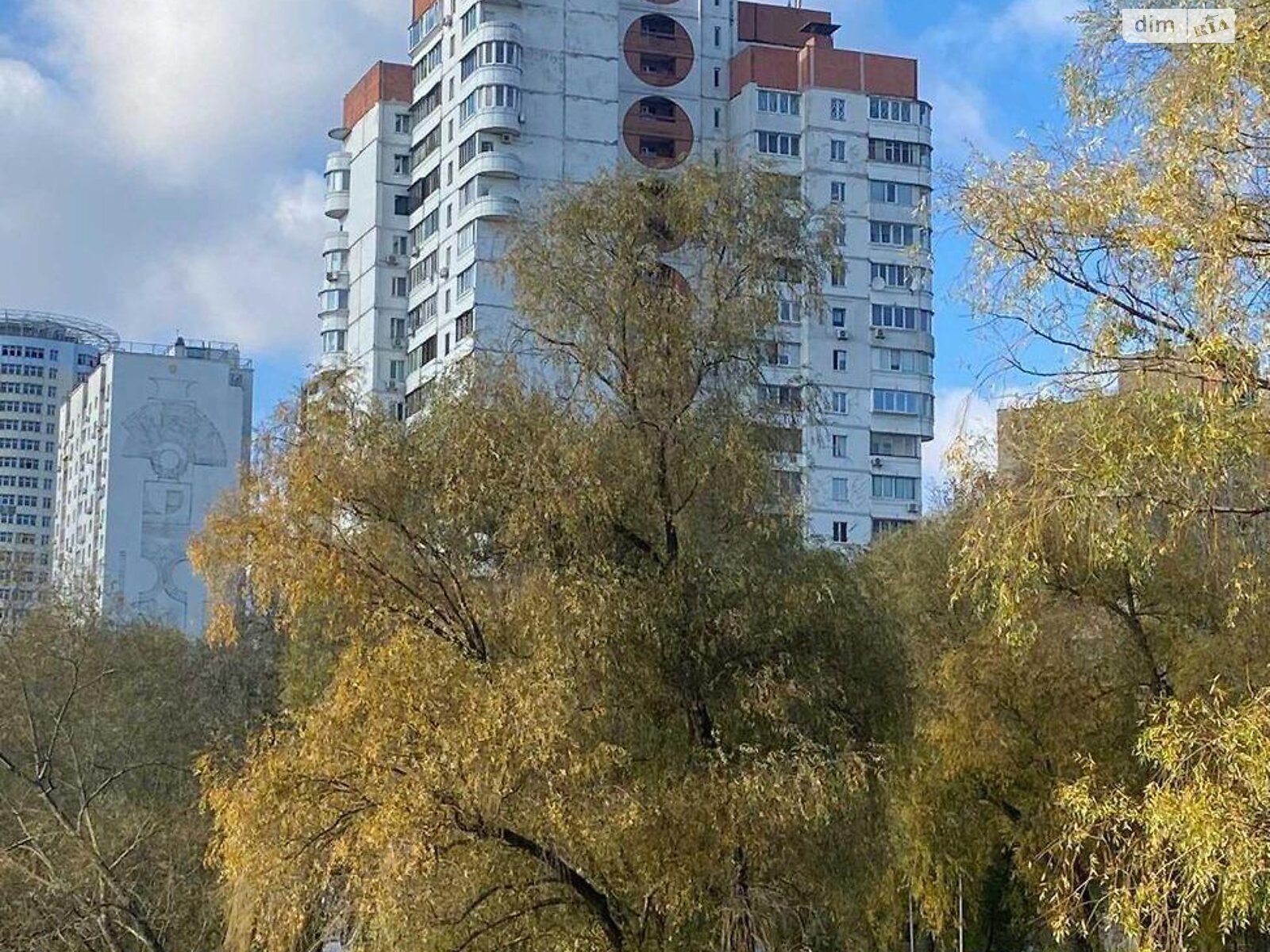 Продаж чотирикімнатної квартири в Києві, на просп. Червоної Калини 5А, район Троєщина фото 1 Продаж чотирикімнатної квартири в Києві, на просп. Червоної Калини 5А, район Троєщина фото 1