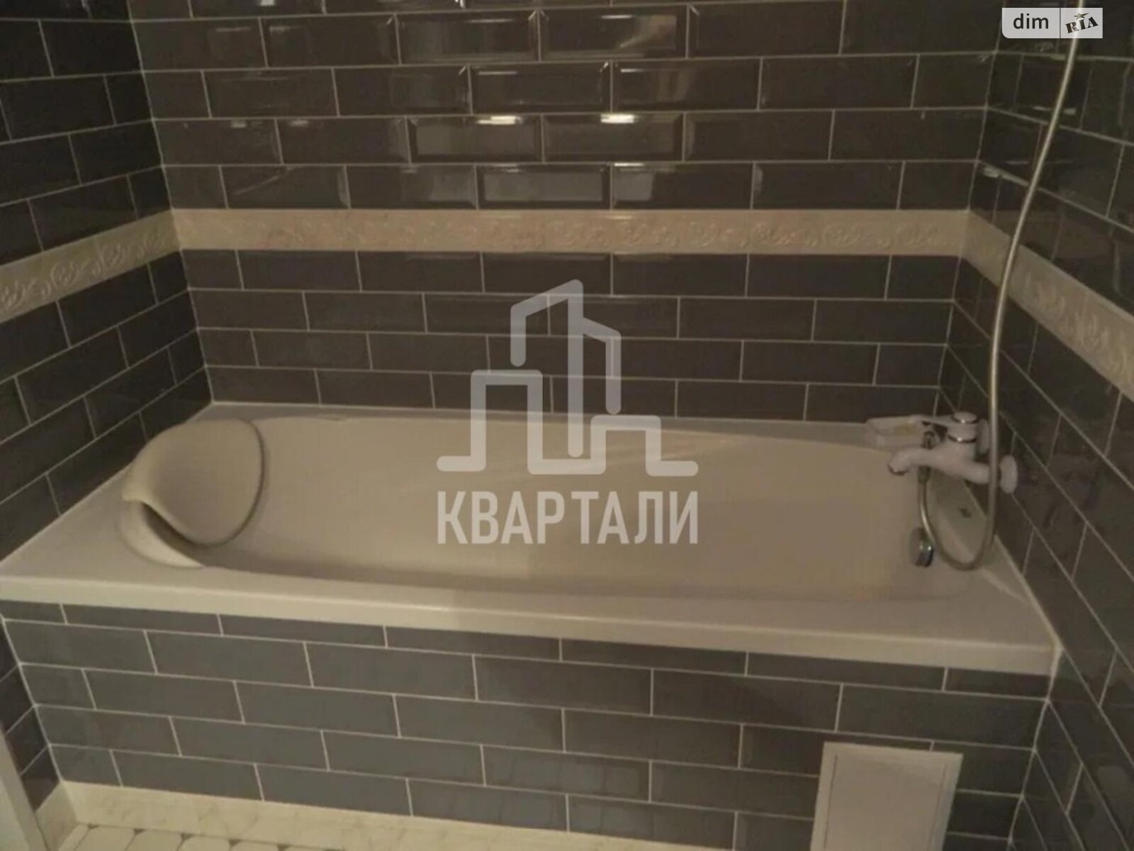 Продажа трехкомнатной квартиры в Киеве, на ул. Милославская 2, район Троещина фото 1