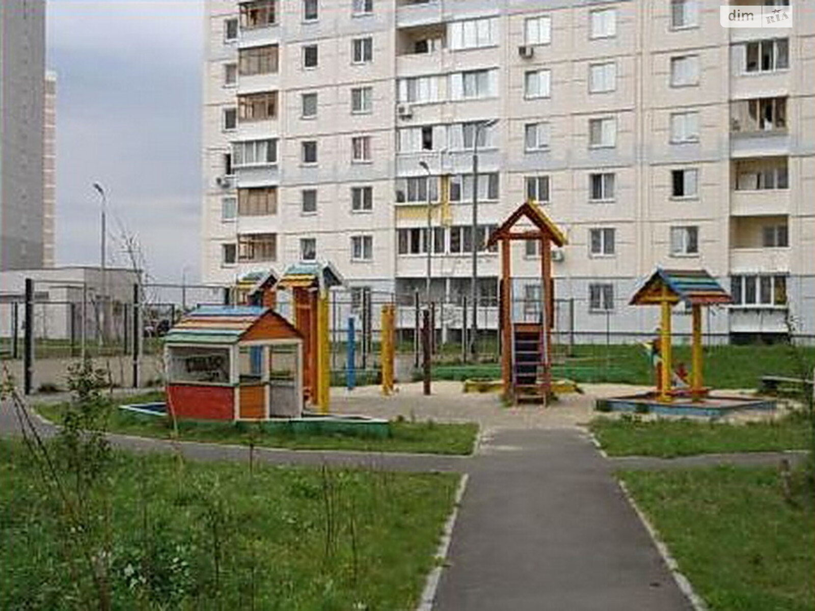 Продажа трехкомнатной квартиры в Киеве, на ул. Милославская 47А, район Троещина фото 1 Продажа трехкомнатной квартиры в Киеве, на ул. Милославская 47А, район Троещина фото 1