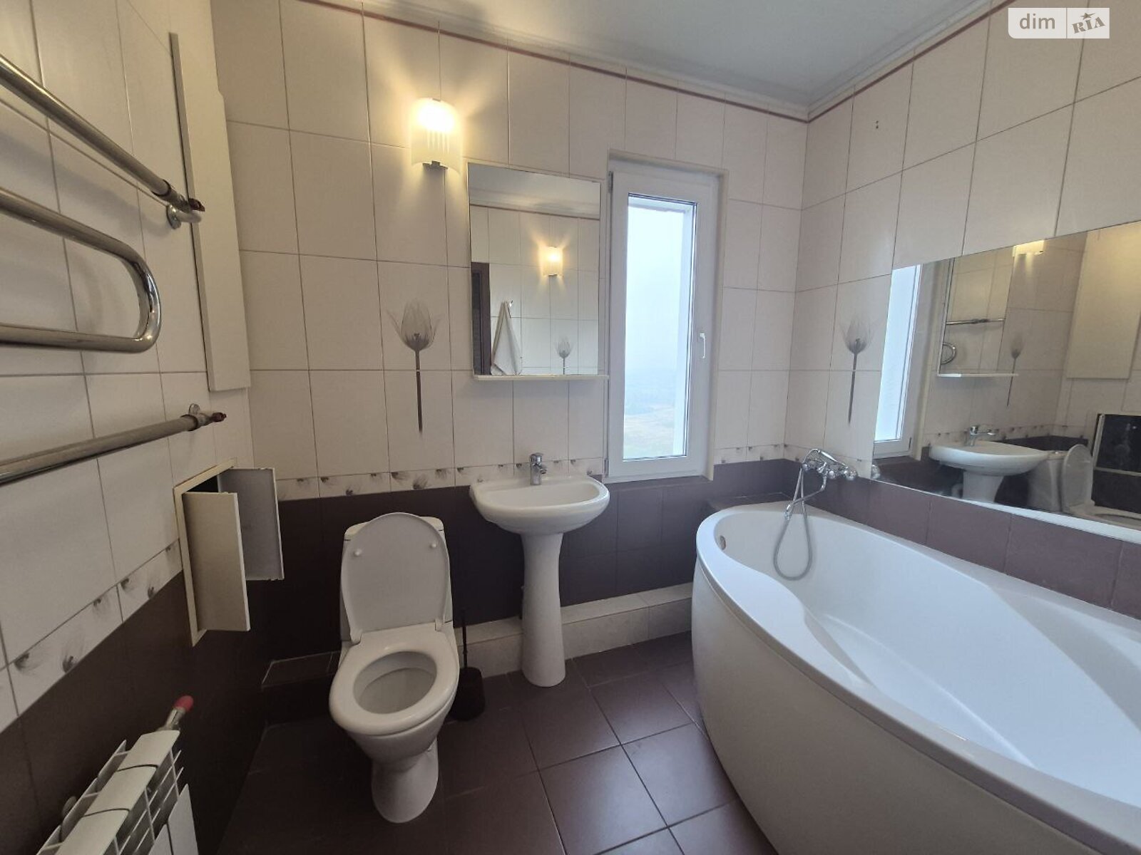 Продажа трехкомнатной квартиры в Киеве, на ул. Милославская 4, район Троещина фото 1 Продажа трехкомнатной квартиры в Киеве, на ул. Милославская 4, район Троещина фото 1