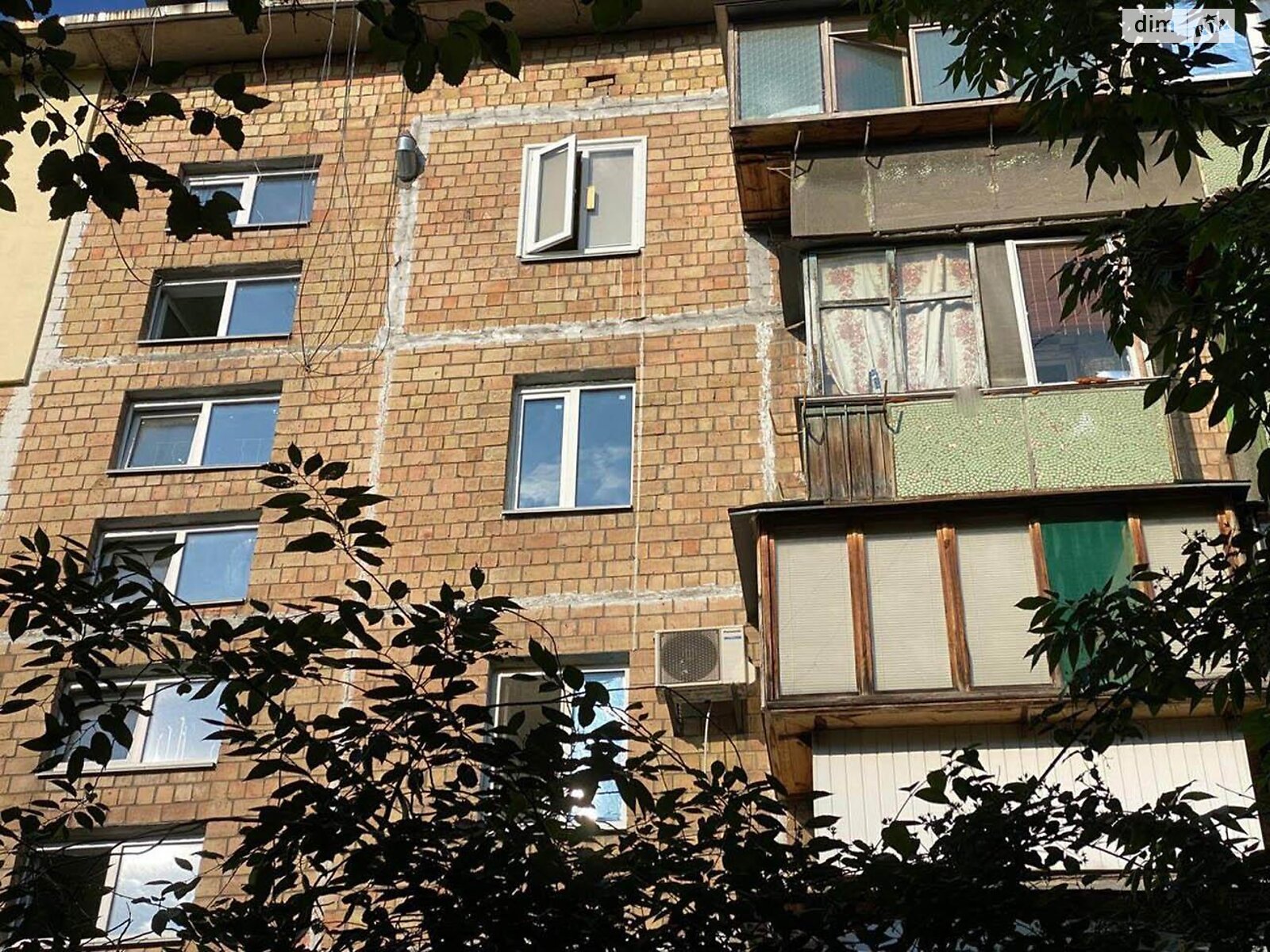 Продаж двокімнатної квартири в Києві, на вул. Мілютенка 42А, район Троєщина фото 1 Продаж двокімнатної квартири в Києві, на вул. Мілютенка 42А, район Троєщина фото 1