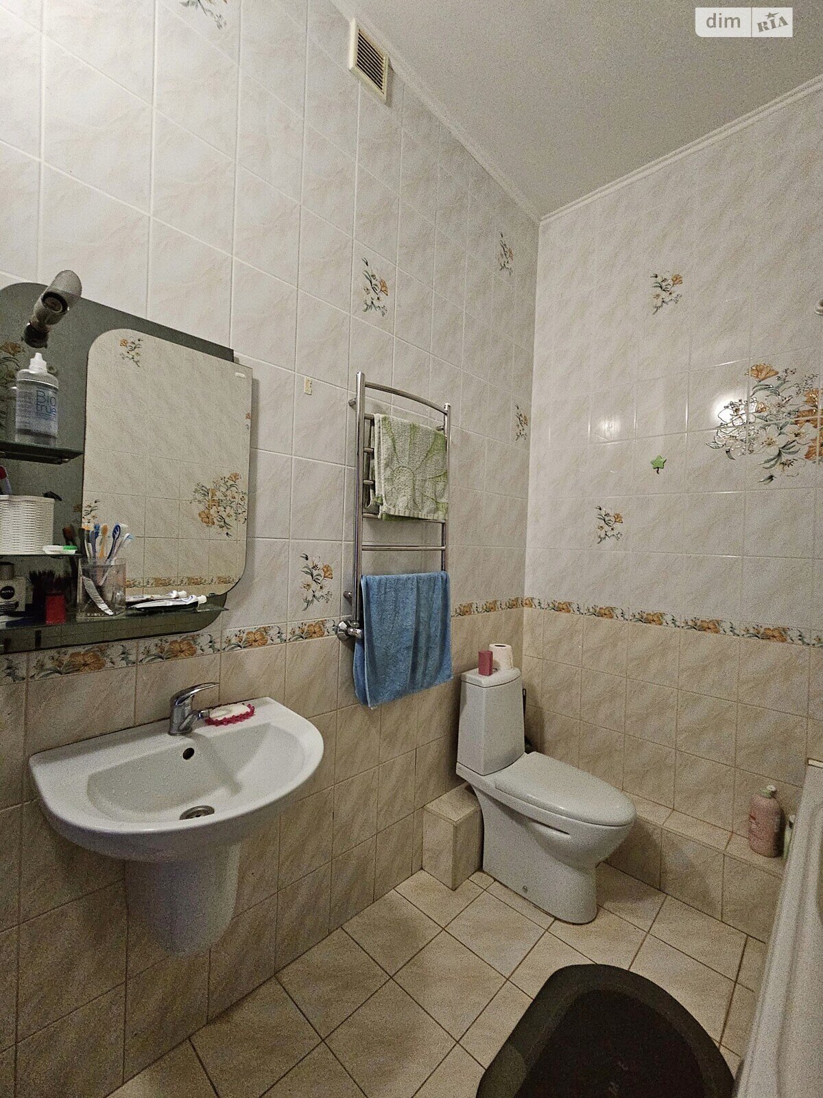 Продаж трикімнатної квартири в Києві, на вул. Миколи Лаврухіна 6, район Троєщина фото 1 Продаж трикімнатної квартири в Києві, на вул. Миколи Лаврухіна 6, район Троєщина фото 1