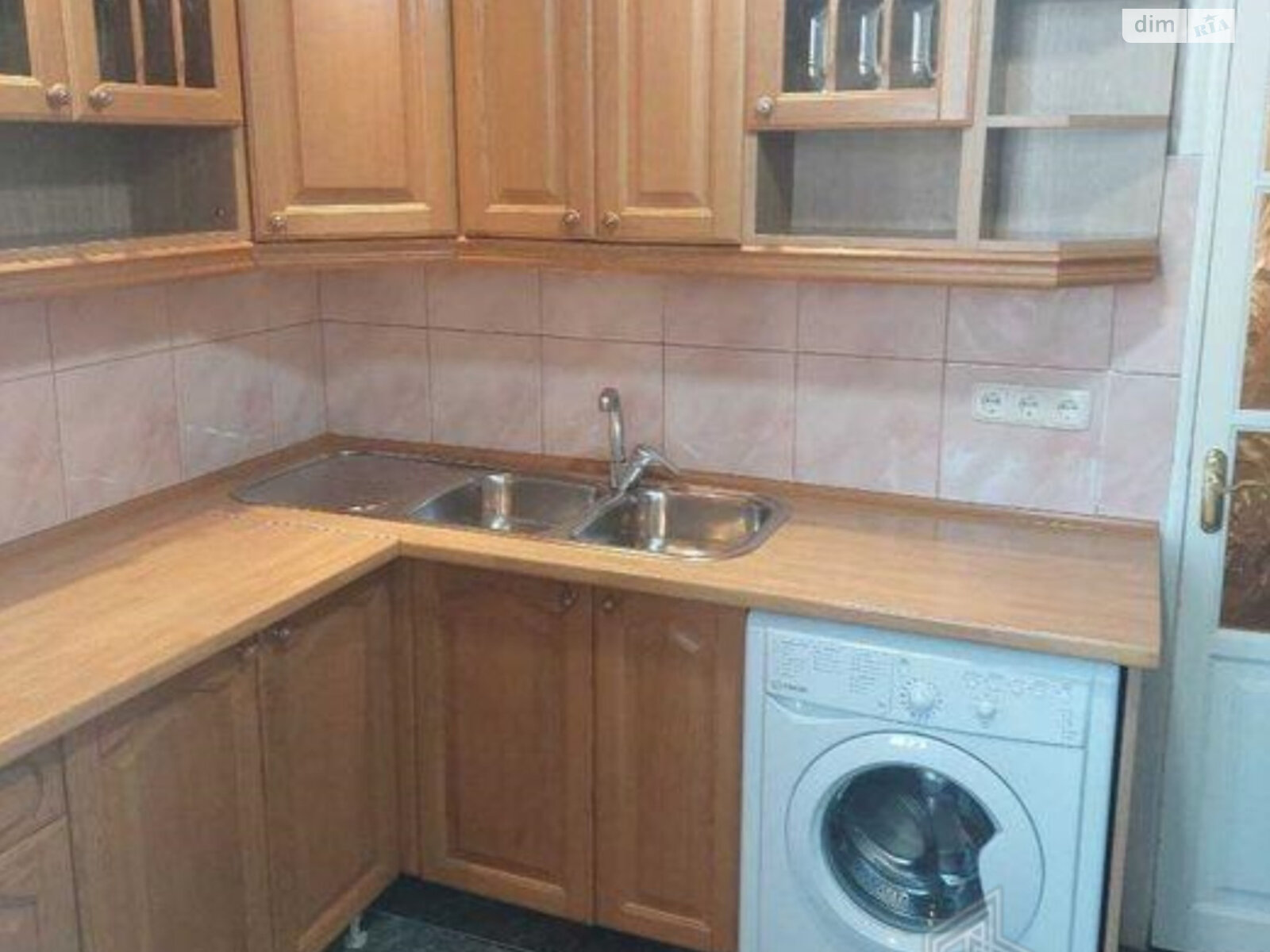 Продаж трикімнатної квартири в Києві, на вул. Миколи Лаврухіна 7, район Троєщина фото 1 Продаж трикімнатної квартири в Києві, на вул. Миколи Лаврухіна 7, район Троєщина фото 1