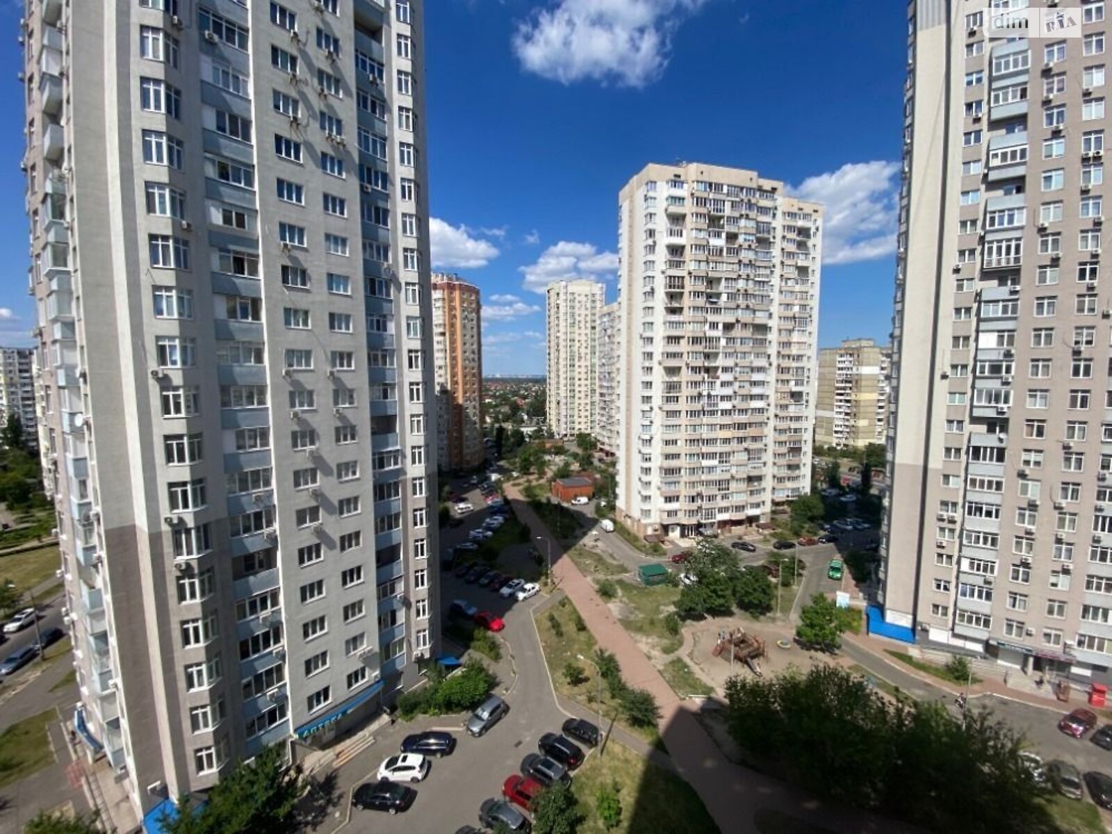 Продаж двокімнатної квартири в Києві, на вул. Миколи Лаврухіна 10, район Троєщина фото 1 Продаж двокімнатної квартири в Києві, на вул. Миколи Лаврухіна 10, район Троєщина фото 1