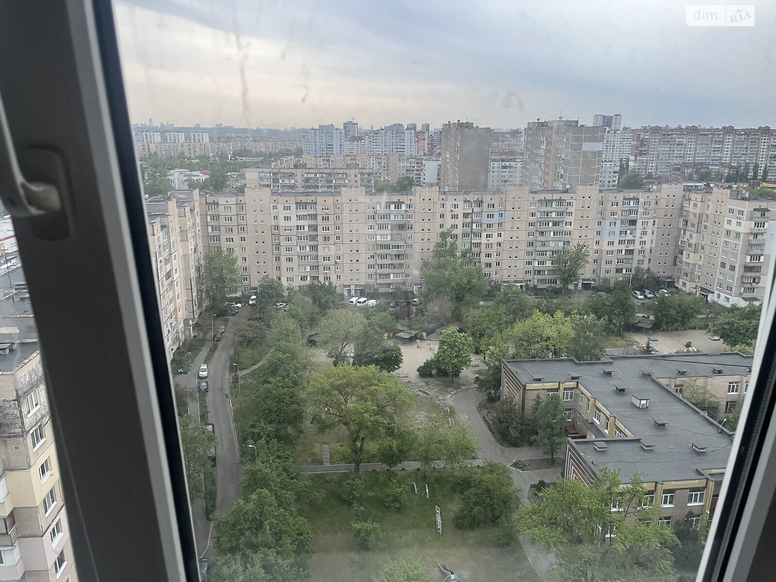Продаж трикімнатної квартири в Києві, на вул. Миколи Закревського 33, район Троєщина фото 1 Продаж трикімнатної квартири в Києві, на вул. Миколи Закревського 33, район Троєщина фото 1