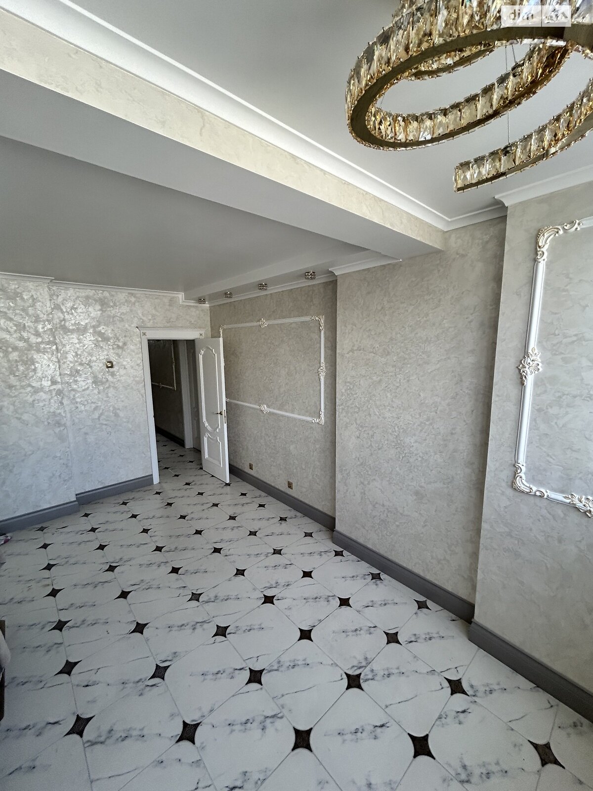 Продаж трикімнатної квартири в Києві, на вул. Миколи Закревського 95В, район Троєщина фото 1 Продаж трикімнатної квартири в Києві, на вул. Миколи Закревського 95В, район Троєщина фото 1