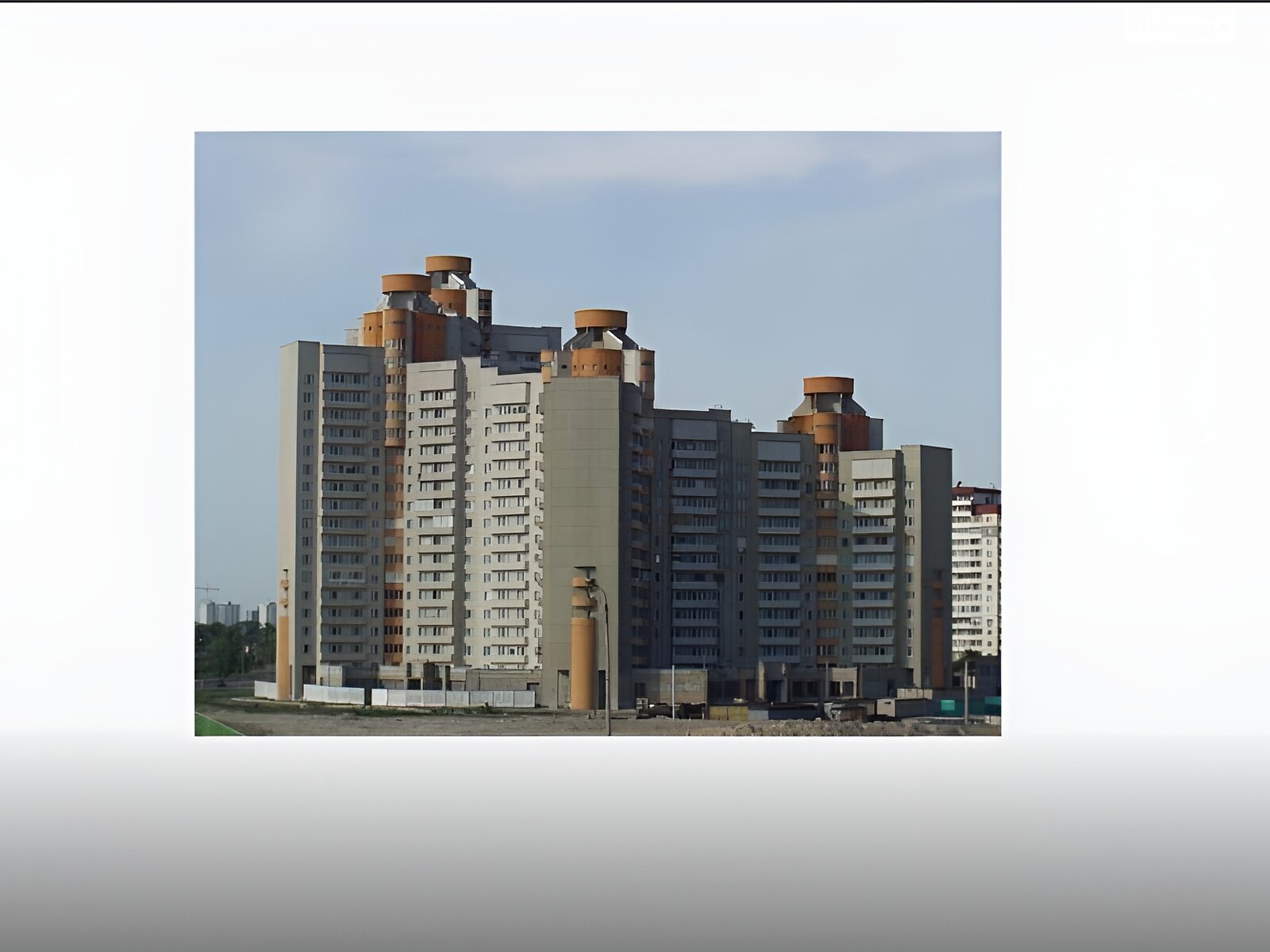 Продаж трикімнатної квартири в Києві, на вул. Оноре де Бальзака 4, район Деснянський фото 1 Продаж трикімнатної квартири в Києві, на вул. Оноре де Бальзака 4, район Деснянський фото 1