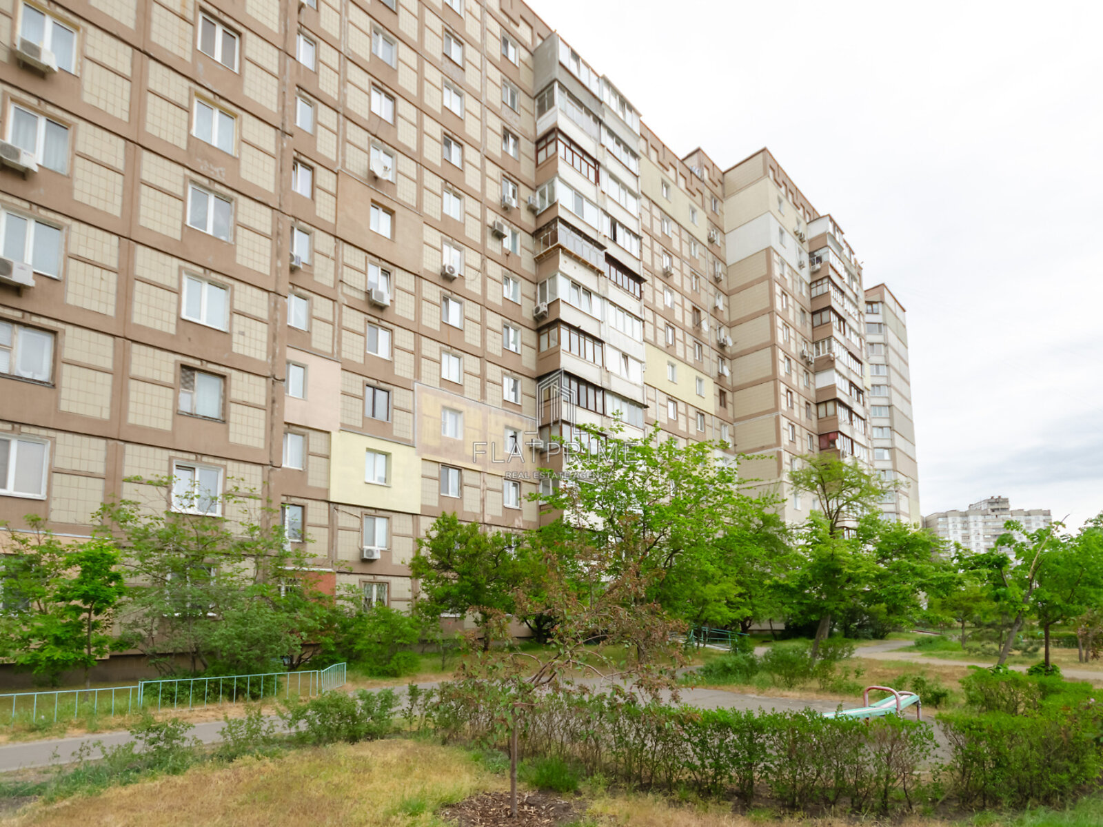 Продаж трикімнатної квартири в Києві, на вул. Оноре де Бальзака 57, район Троєщина фото 1 Продаж трикімнатної квартири в Києві, на вул. Оноре де Бальзака 57, район Троєщина фото 1
