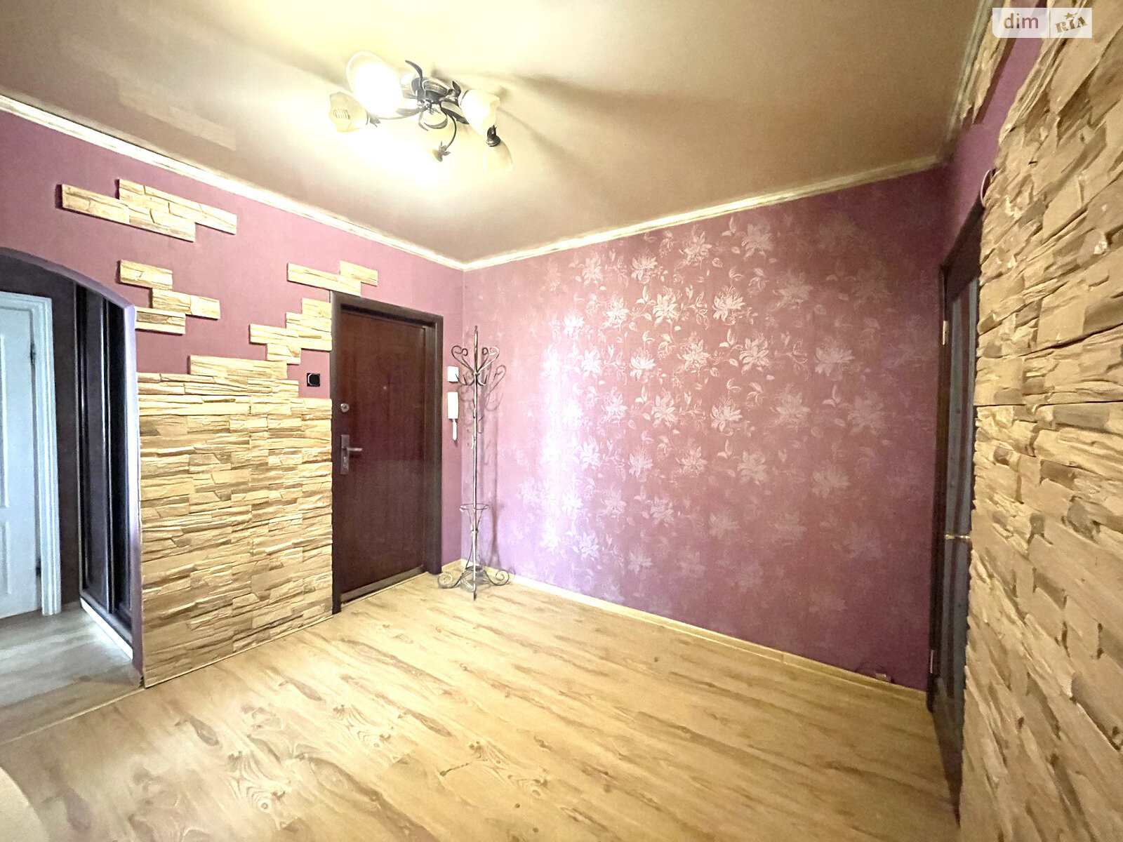 Продаж трикімнатної квартири в Києві, на вул. Оноре де Бальзака 92А, район Троєщина фото 1 Продаж трикімнатної квартири в Києві, на вул. Оноре де Бальзака 92А, район Троєщина фото 1