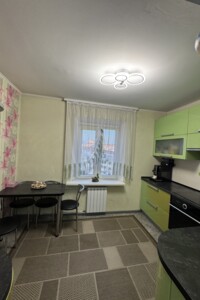 Продаж трикімнатної квартири в Києві, на вул. Оноре де Бальзака 58, район Троєщина фото 2
