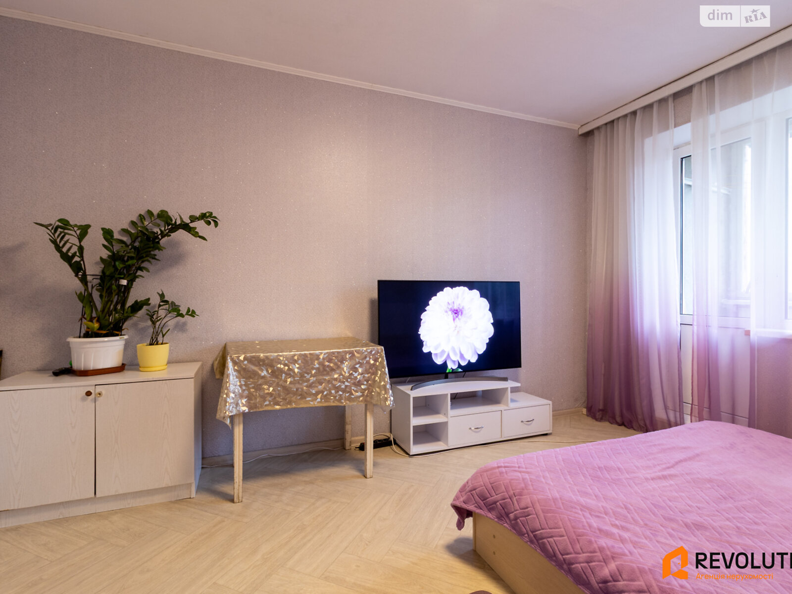 Продажа трехкомнатной квартиры в Киеве, на ул. Оноре де Бальзака 84, район Троещина фото 1 Продажа трехкомнатной квартиры в Киеве, на ул. Оноре де Бальзака 84, район Троещина фото 1