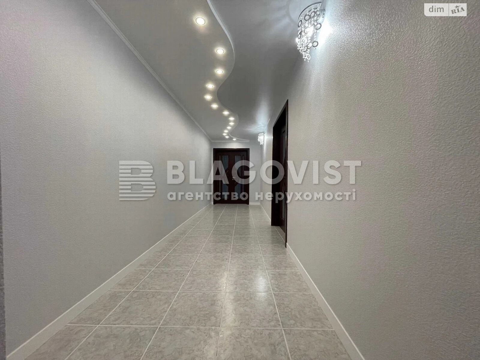 Продажа трехкомнатной квартиры в Киеве, на ул. Оноре де Бальзака 6, район Троещина фото 1