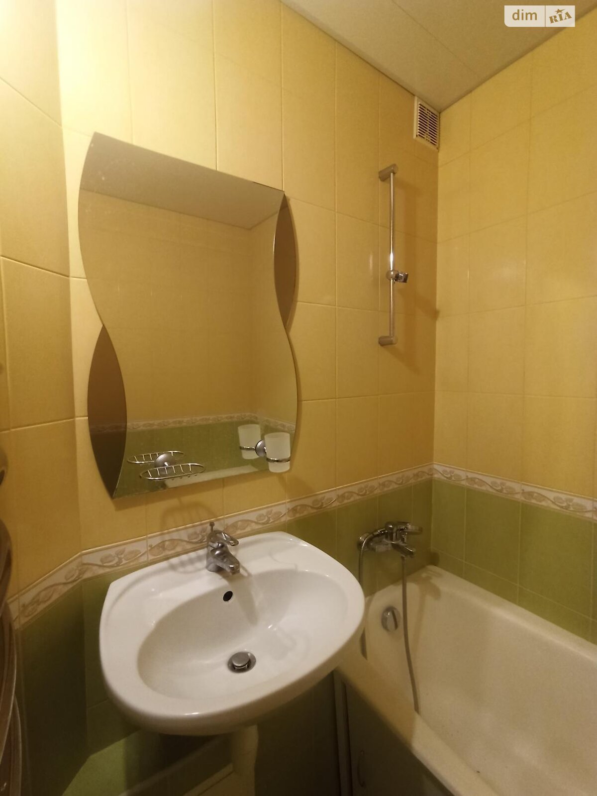 Продаж трикімнатної квартири в Києві, на вул. Радунська 16, район Троєщина фото 1 Продаж трикімнатної квартири в Києві, на вул. Радунська 16, район Троєщина фото 1