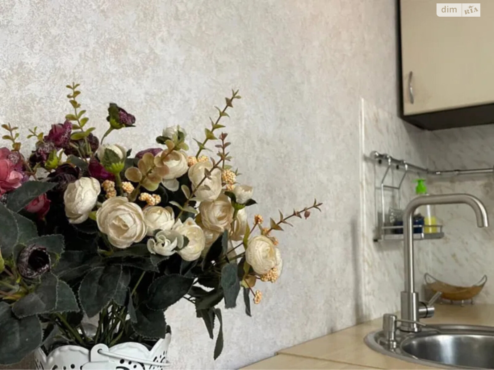 Продаж трикімнатної квартири в Києві, на вул. Радунська 5Б, район Троєщина фото 1 Продаж трикімнатної квартири в Києві, на вул. Радунська 5Б, район Троєщина фото 1