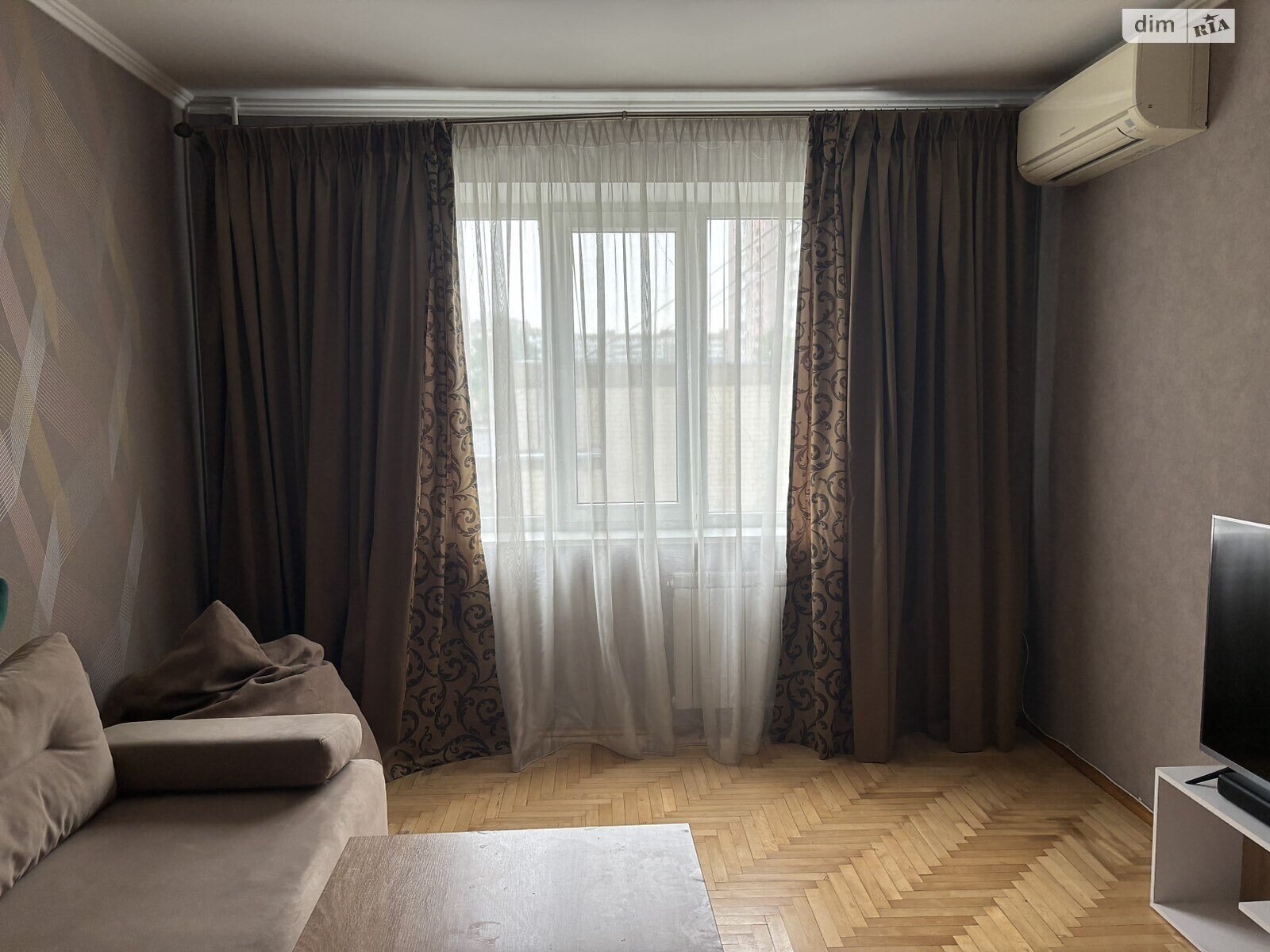 Продажа трехкомнатной квартиры в Киеве, на ул. Радунская 14, район Троещина фото 1 Продажа трехкомнатной квартиры в Киеве, на ул. Радунская 14, район Троещина фото 1