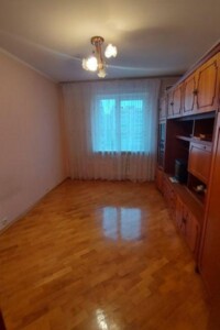 Продажа трехкомнатной квартиры в Киеве, на ул. Радунская, район Троещина фото 2