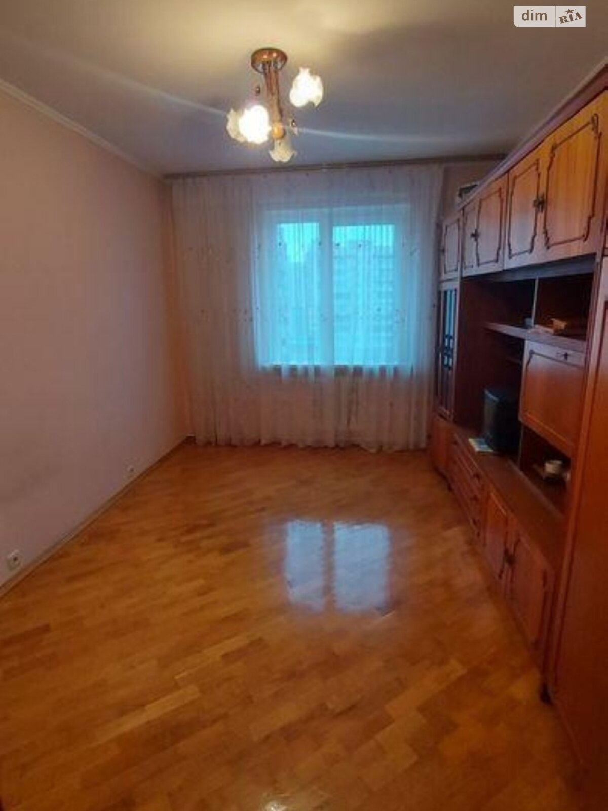 Продажа трехкомнатной квартиры в Киеве, на ул. Радунская, район Троещина фото 1 Продажа трехкомнатной квартиры в Киеве, на ул. Радунская, район Троещина фото 1