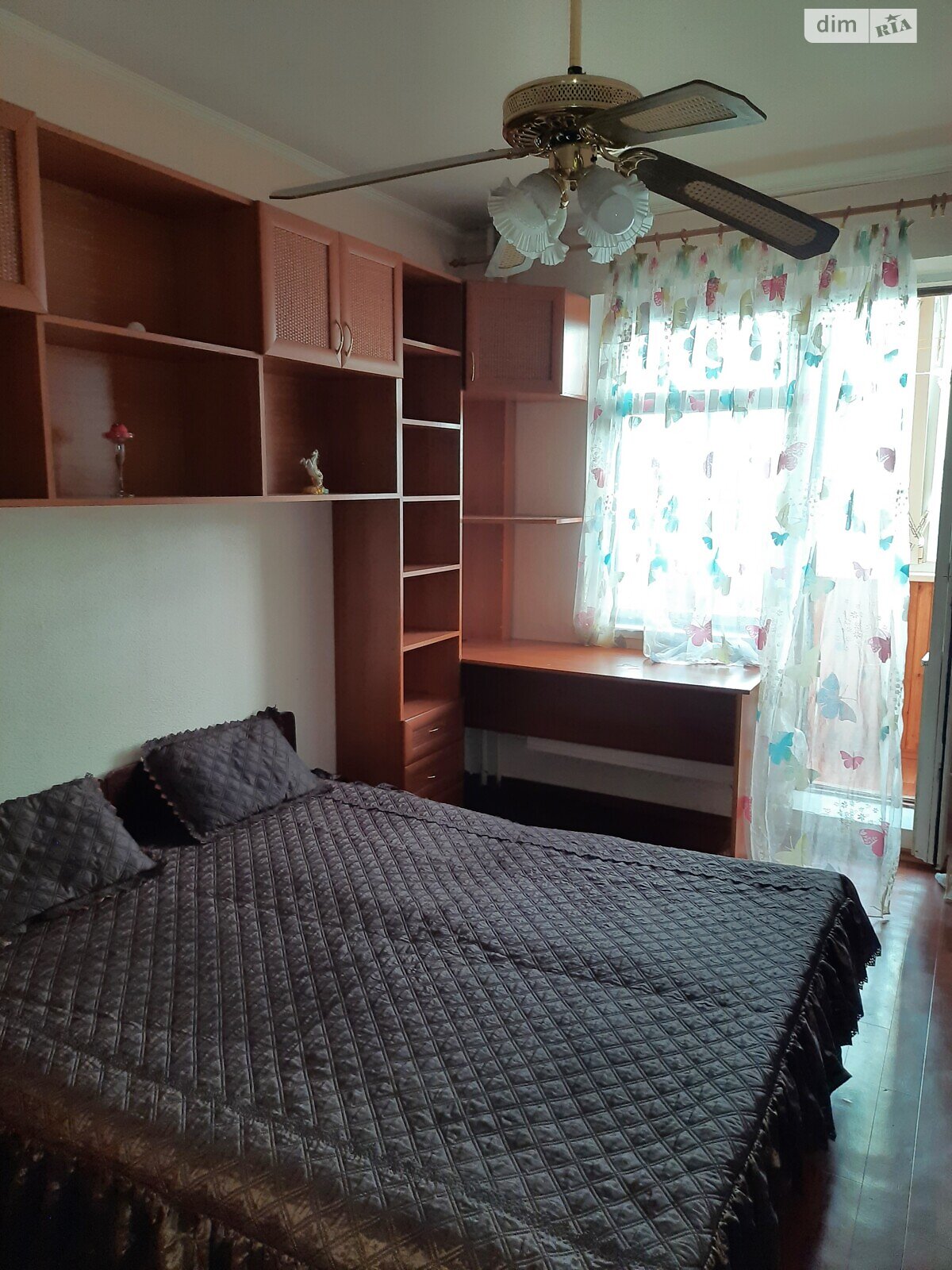 Продажа трехкомнатной квартиры в Киеве, на ул. Рональда Рейгана 10, район Троещина фото 1