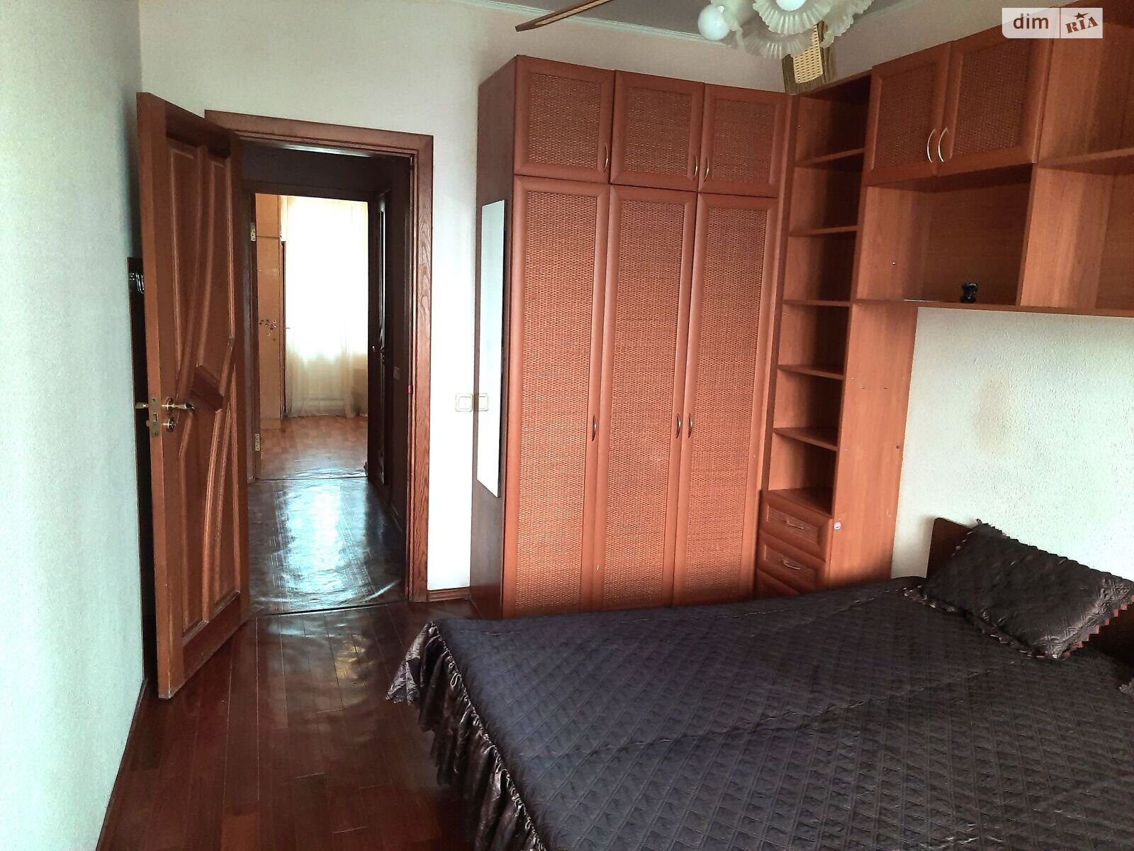 Продажа трехкомнатной квартиры в Киеве, на ул. Рональда Рейгана 10, район Троещина фото 1