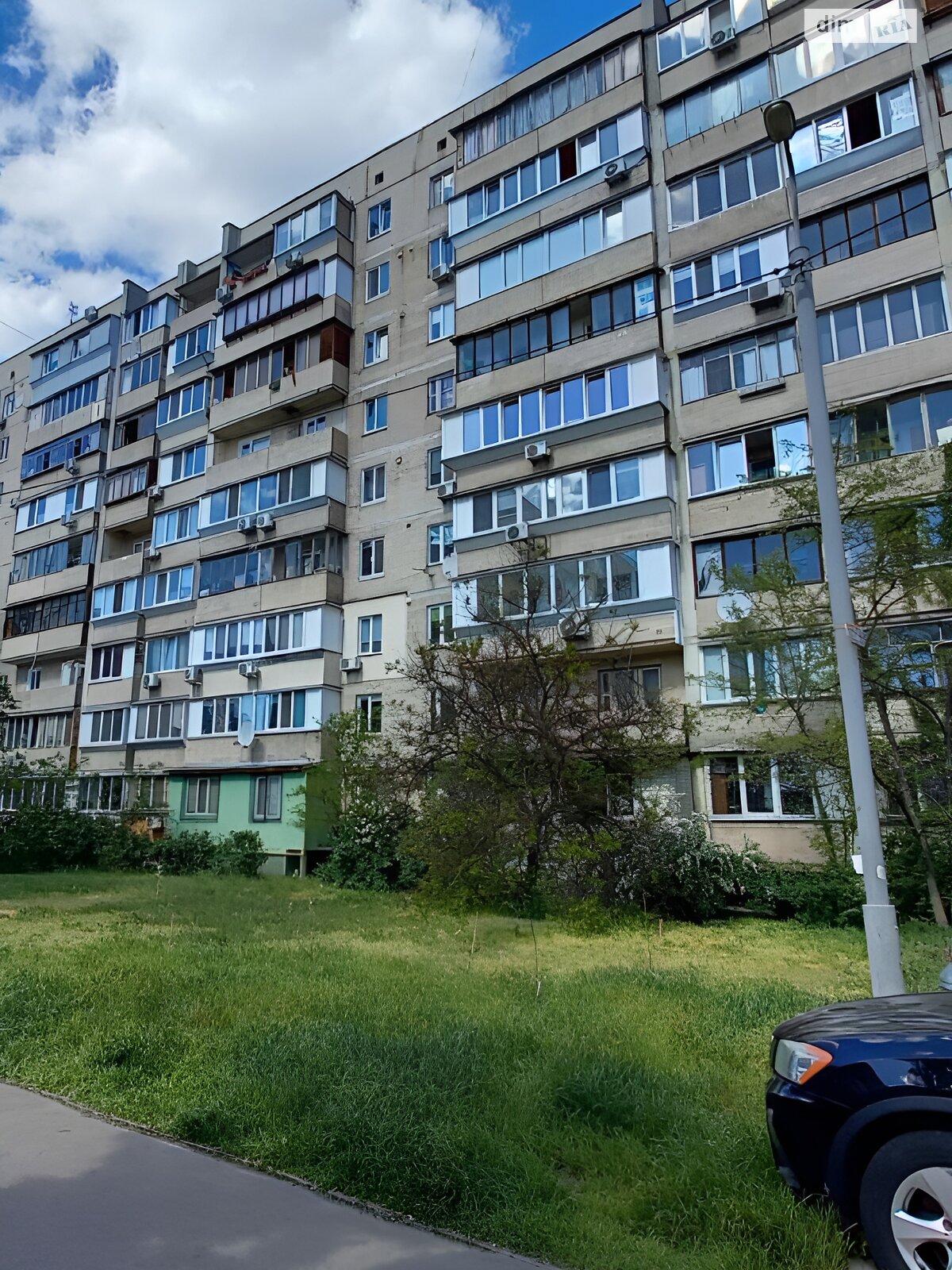 Продажа трехкомнатной квартиры в Киеве, на ул. Сержа Лифаря 17, район Троещина фото 1 Продажа трехкомнатной квартиры в Киеве, на ул. Сержа Лифаря 17, район Троещина фото 1