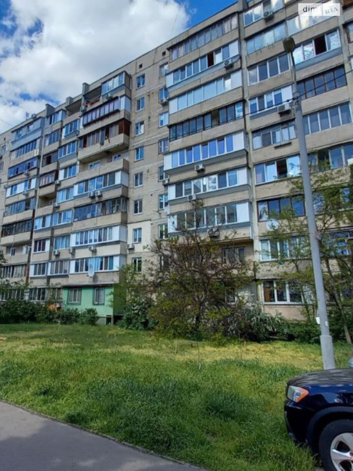 Продаж трикімнатної квартири в Києві, на вул. Сержа Лифаря 17, район Троєщина фото 1 Продаж трикімнатної квартири в Києві, на вул. Сержа Лифаря 17, район Троєщина фото 1