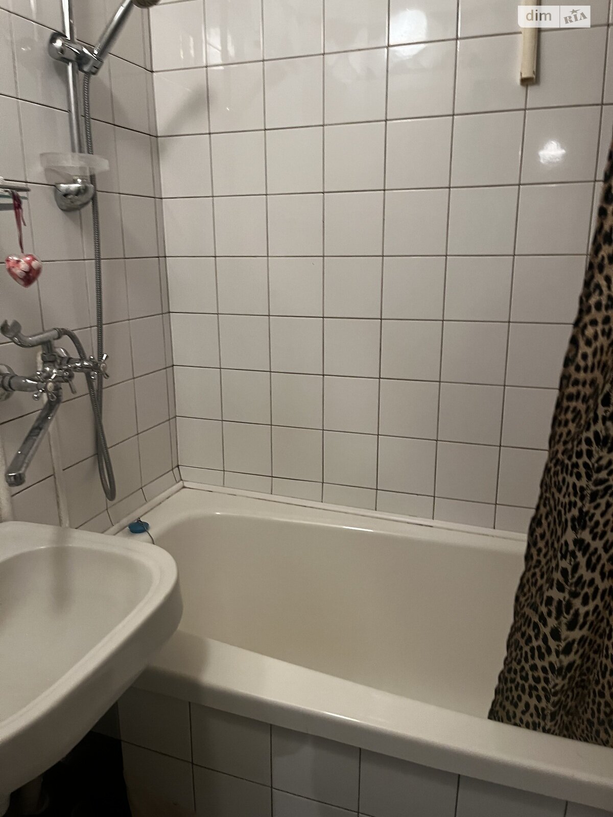 Продажа двухкомнатной квартиры в Киеве, на ул. Сержа Лифаря 17, район Троещина фото 1 Продажа двухкомнатной квартиры в Киеве, на ул. Сержа Лифаря 17, район Троещина фото 1