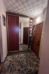 Продажа однокомнатной квартиры в Киеве, на ул. Сержа Лифаря 5, район Троещина фото 2