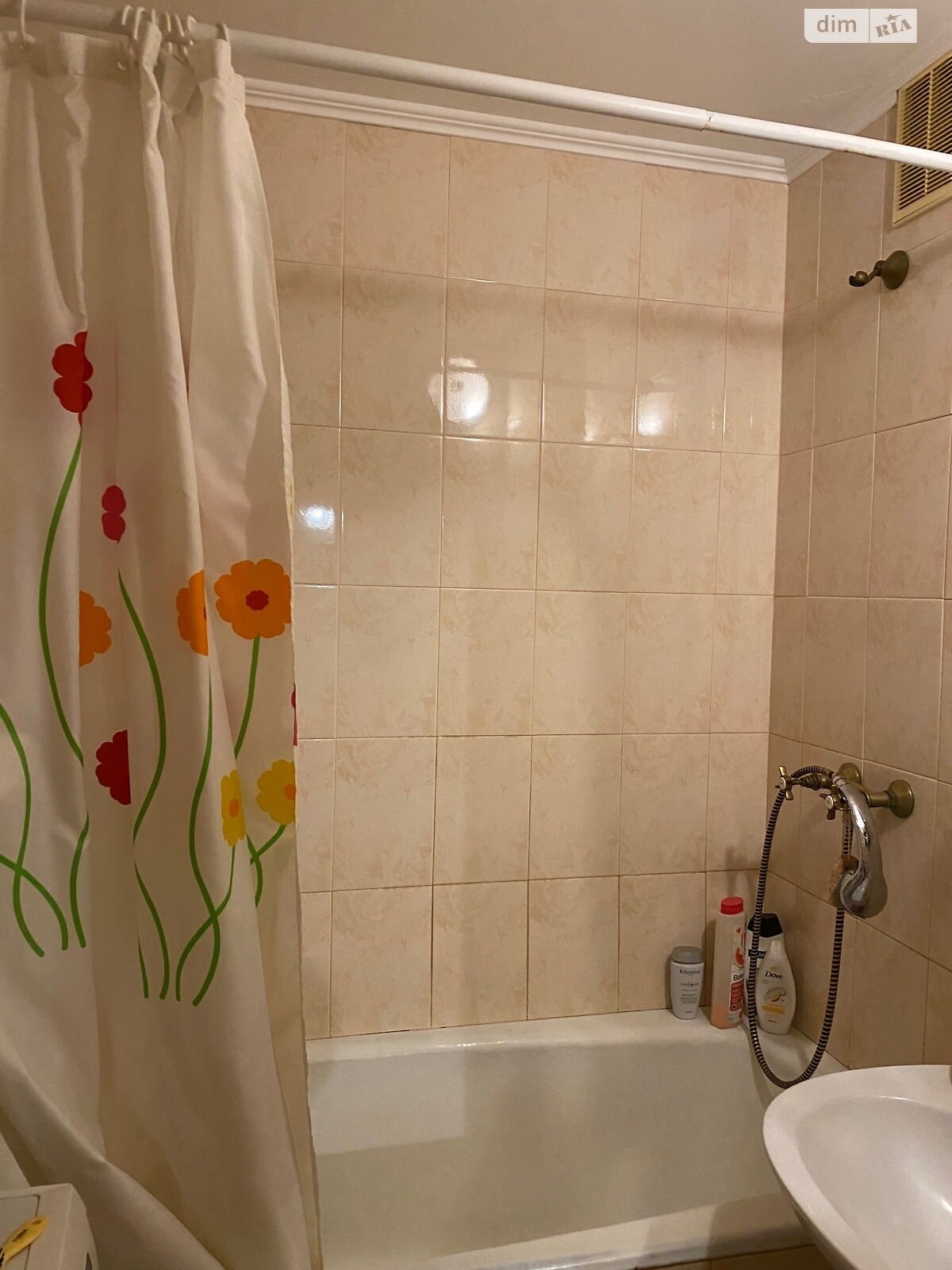 Продажа трехкомнатной квартиры в Киеве, на ул. Сержа Лифаря 5, район Троещина фото 1