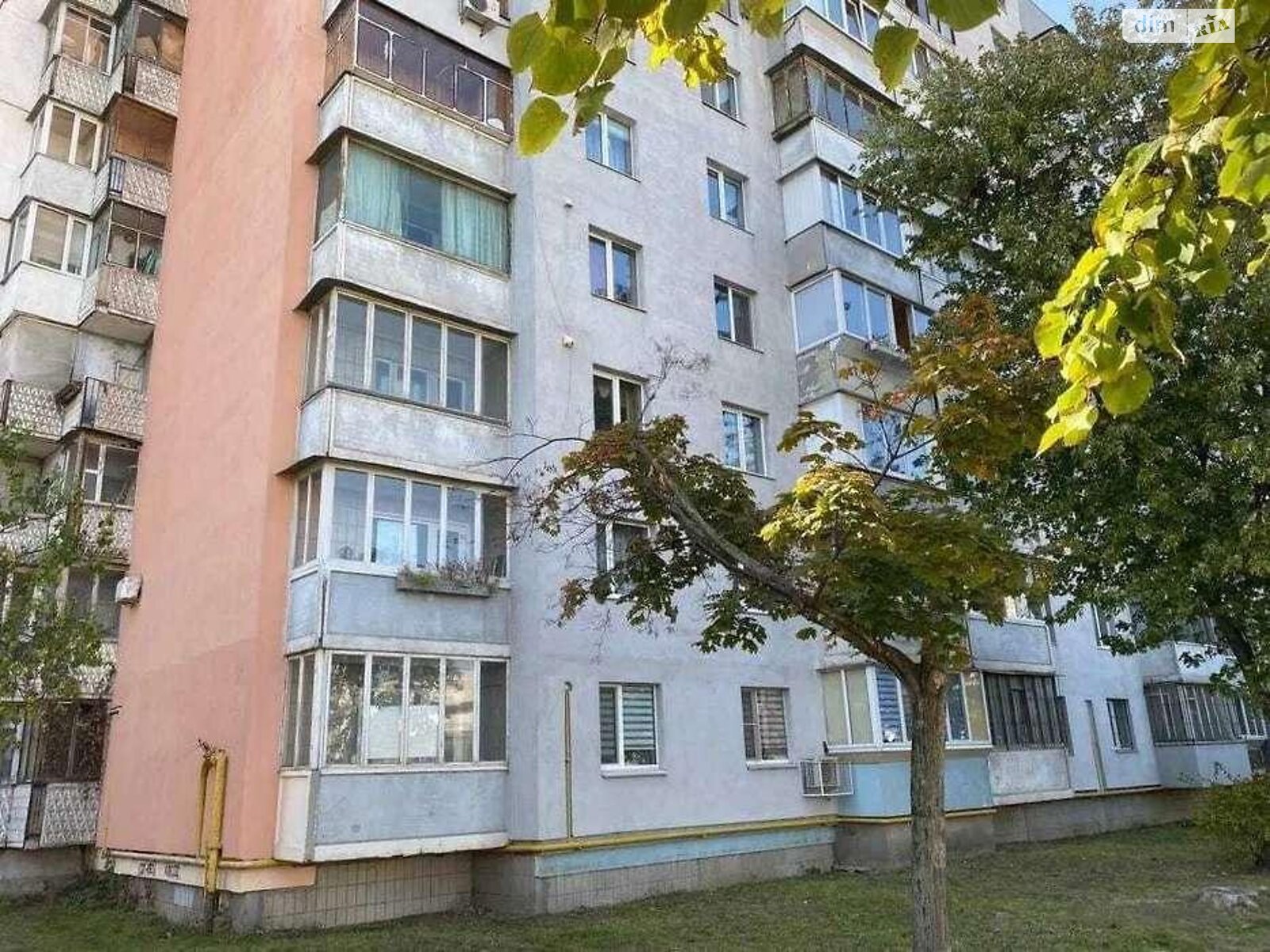 Продажа трехкомнатной квартиры в Киеве, на ул. Викентия Беретти 3, район Троещина фото 1