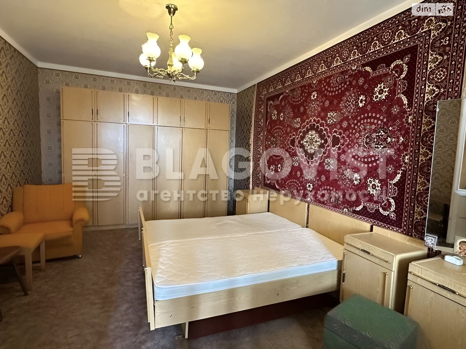 Продаж чотирикімнатної квартири в Києві, на бул. Володимира Висоцького 11, район Троєщина фото 1 Продаж чотирикімнатної квартири в Києві, на бул. Володимира Висоцького 11, район Троєщина фото 1