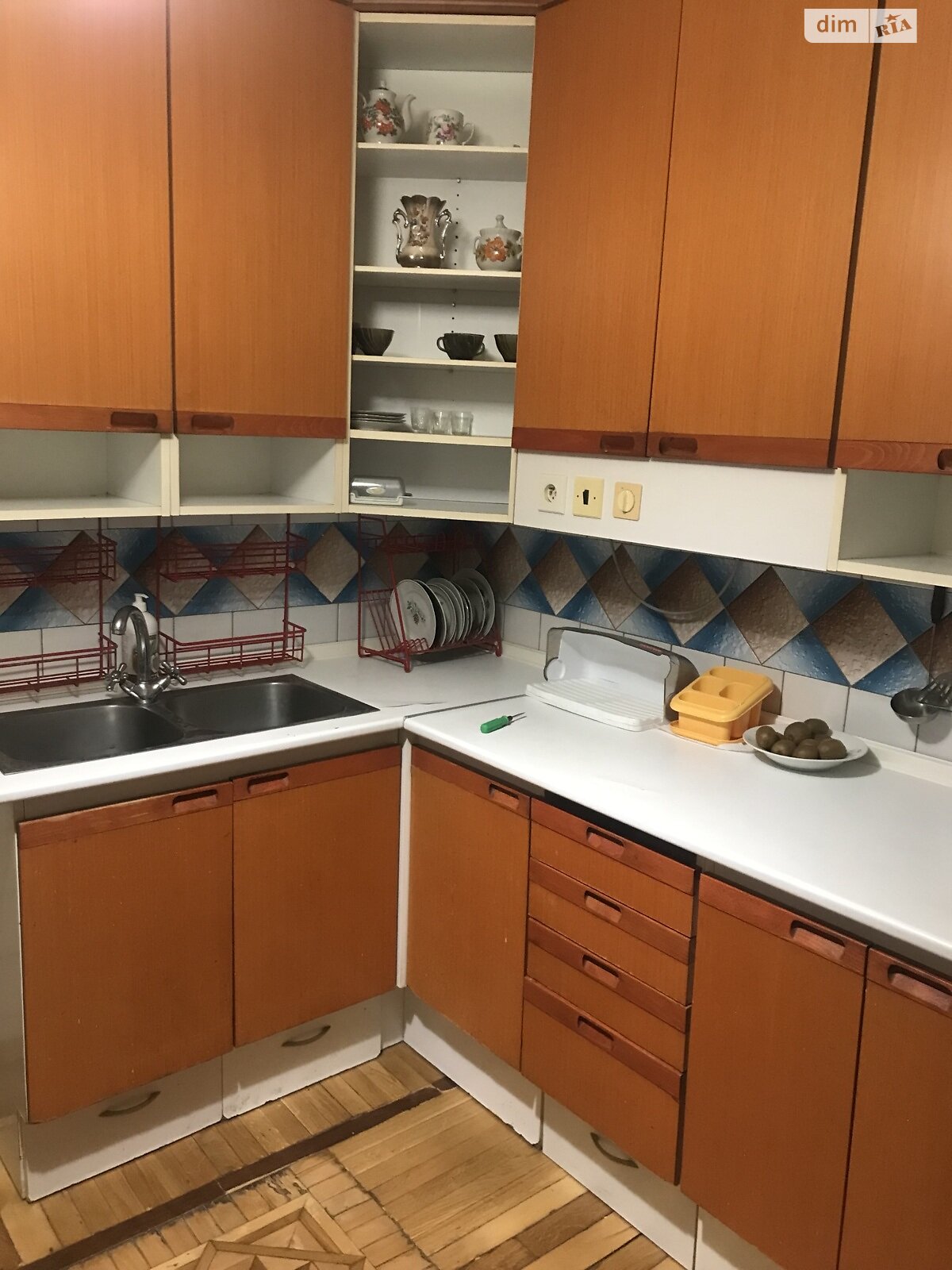 Продаж чотирикімнатної квартири в Києві, на бул. Володимира Висоцького 6, район Троєщина фото 1 Продаж чотирикімнатної квартири в Києві, на бул. Володимира Висоцького 6, район Троєщина фото 1