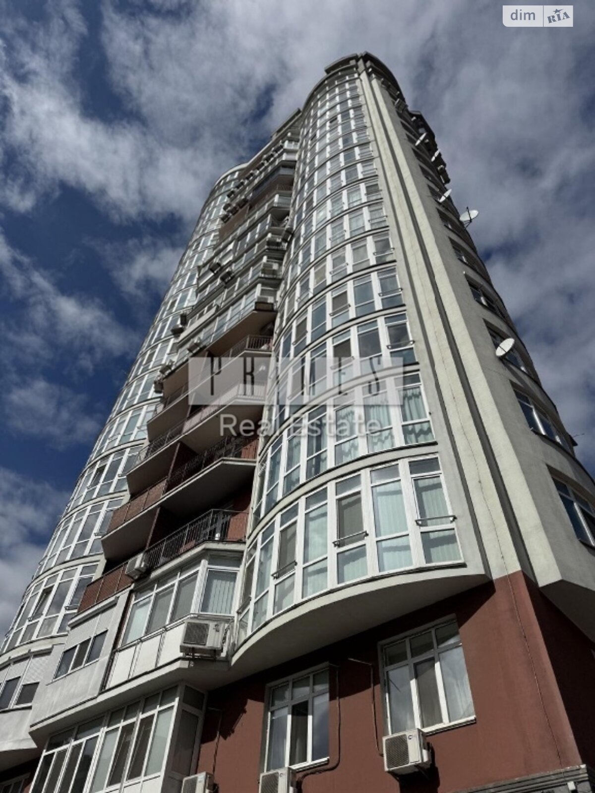 Продажа трехкомнатной квартиры в Киеве, на ул. Александра Конисского 44, район Центр фото 1