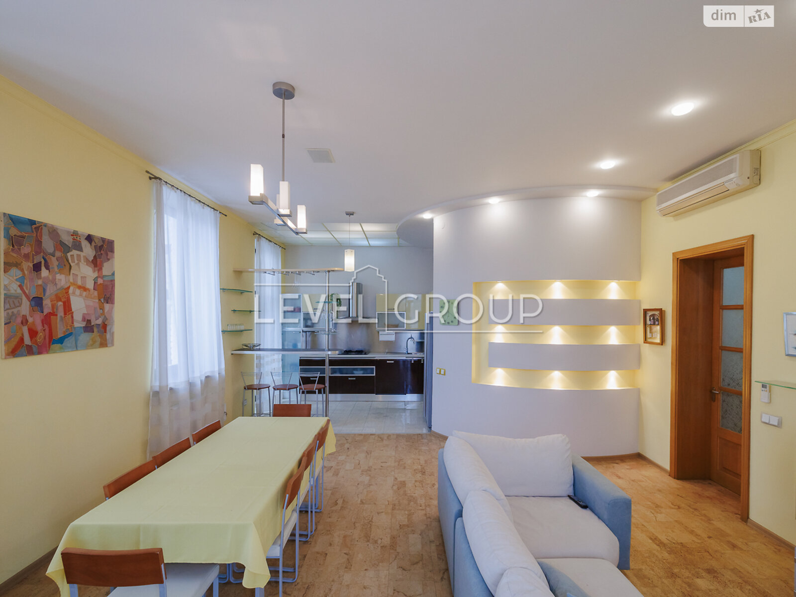 Продаж трикімнатної квартири в Києві, на пров. Алли Горської 8, район Центр фото 1 Продаж трикімнатної квартири в Києві, на пров. Алли Горської 8, район Центр фото 1
